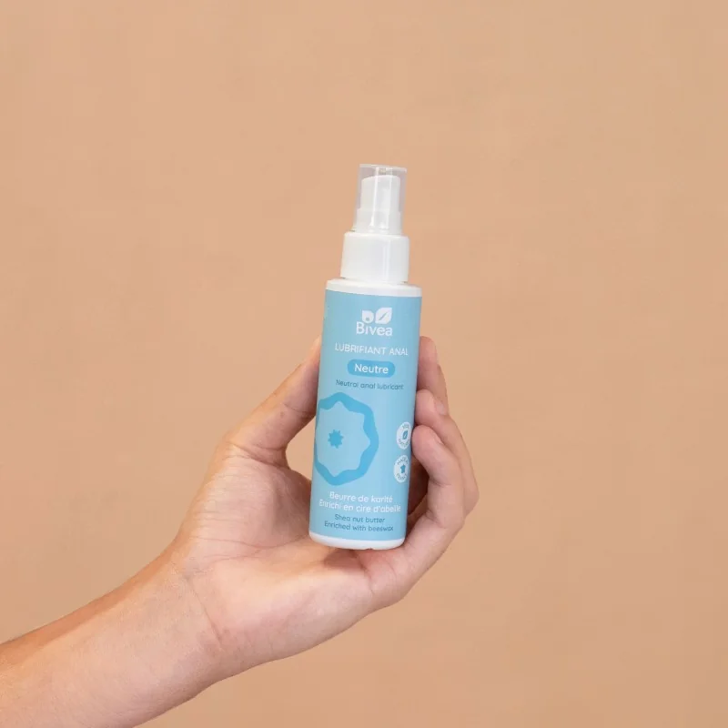 Lubrifiant anal longue durée Bio dans la main