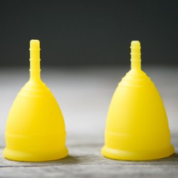 Coupe vaginale jaune Lunacopine taille 1 et 2